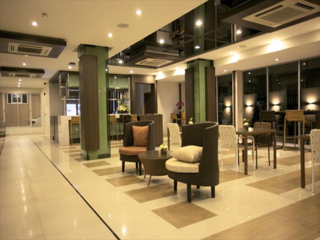 April Suites Pattaya Dış mekan fotoğraf
