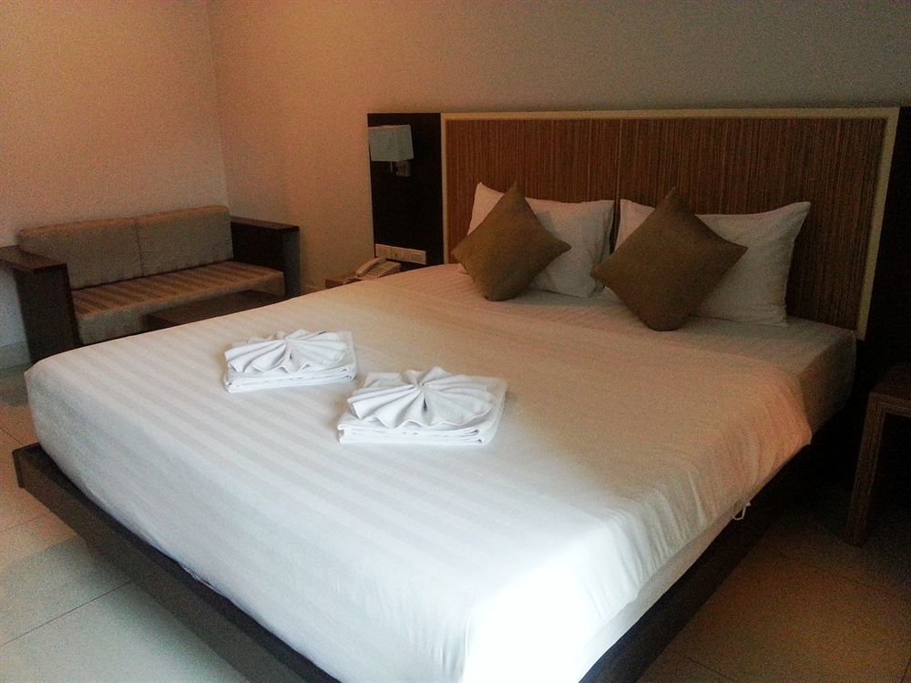 April Suites Pattaya Dış mekan fotoğraf