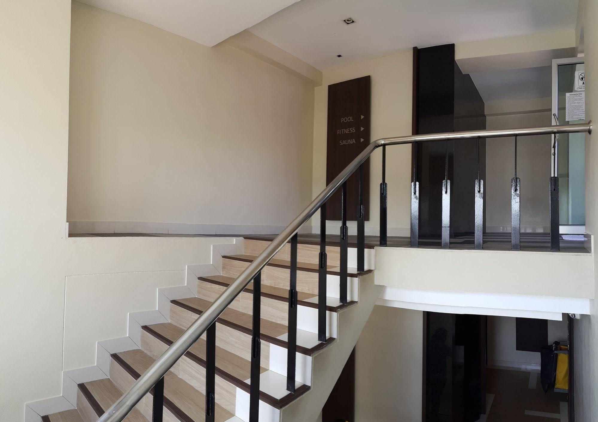April Suites Pattaya Dış mekan fotoğraf