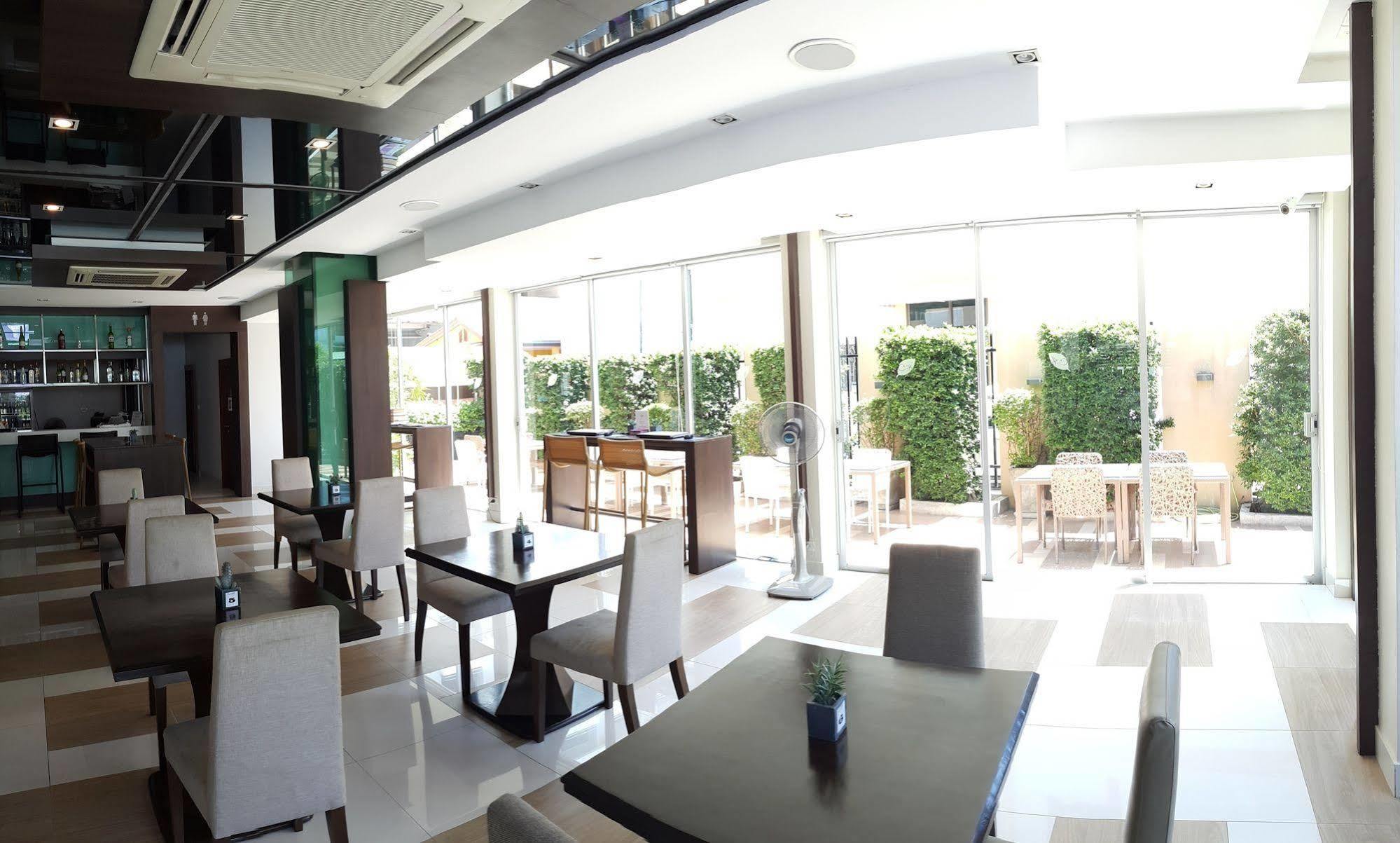 April Suites Pattaya Dış mekan fotoğraf