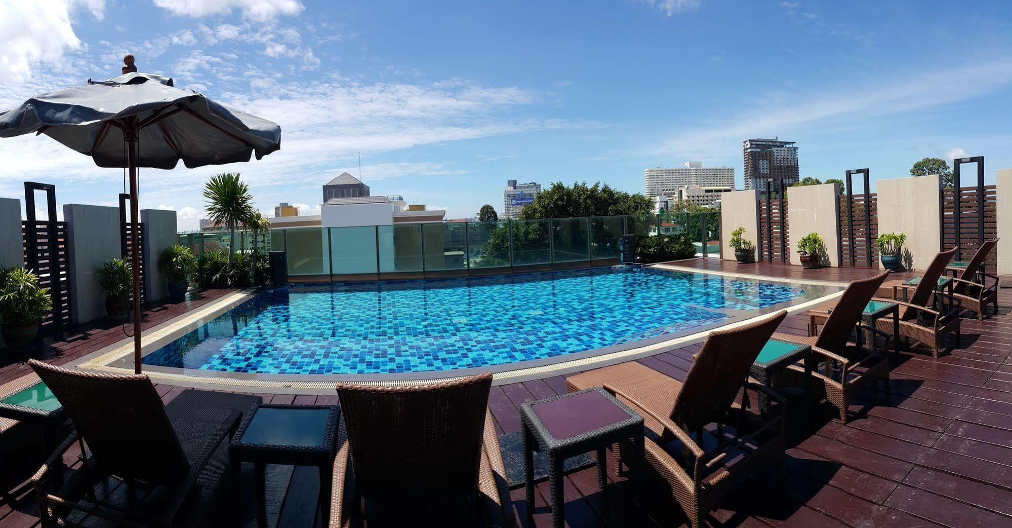 April Suites Pattaya Dış mekan fotoğraf